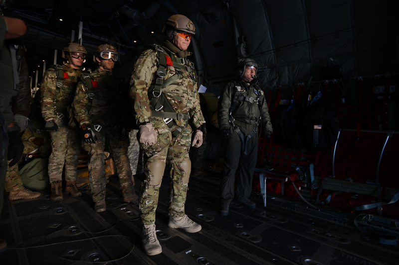 Illustration for article titled This Special Operations Soldier Takes A Big Leap In Style